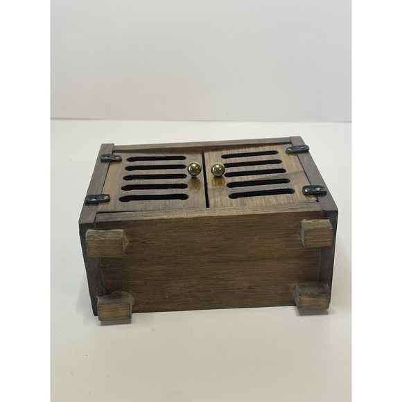 Lot of 5‎ Dollhouse Miniature Wood hutch/China cabinets Cupboards Shelves Chest - Picture 8 of 16